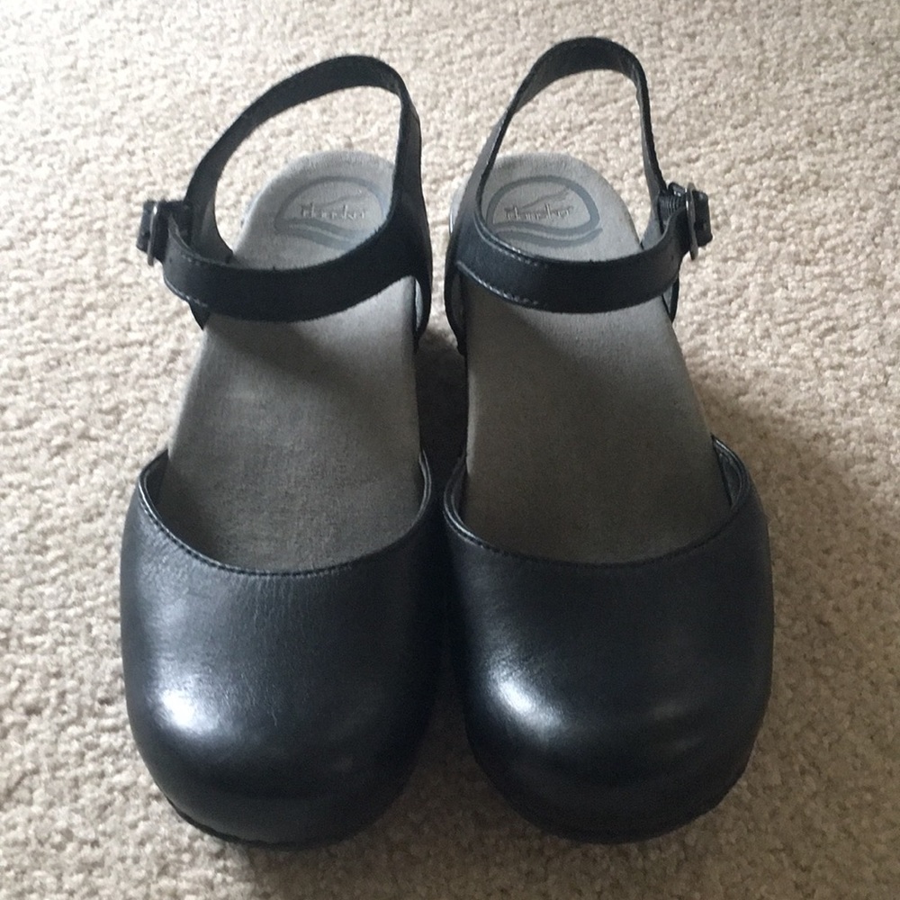 **Like New** Dansko Leather Clogs